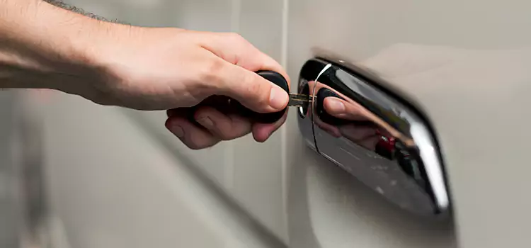 Why Choose Our Auto Locksmith Team in Roselle, NJ?